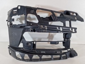 BMW 5 G30 G31 Rechts Halterung Stoßstange Stoßfänger vorne 51117385348 Original