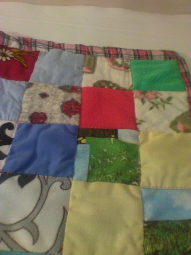 Baby / doll quilt. Cotton. Homemade By Marie Morneau - Picture 7 of 13