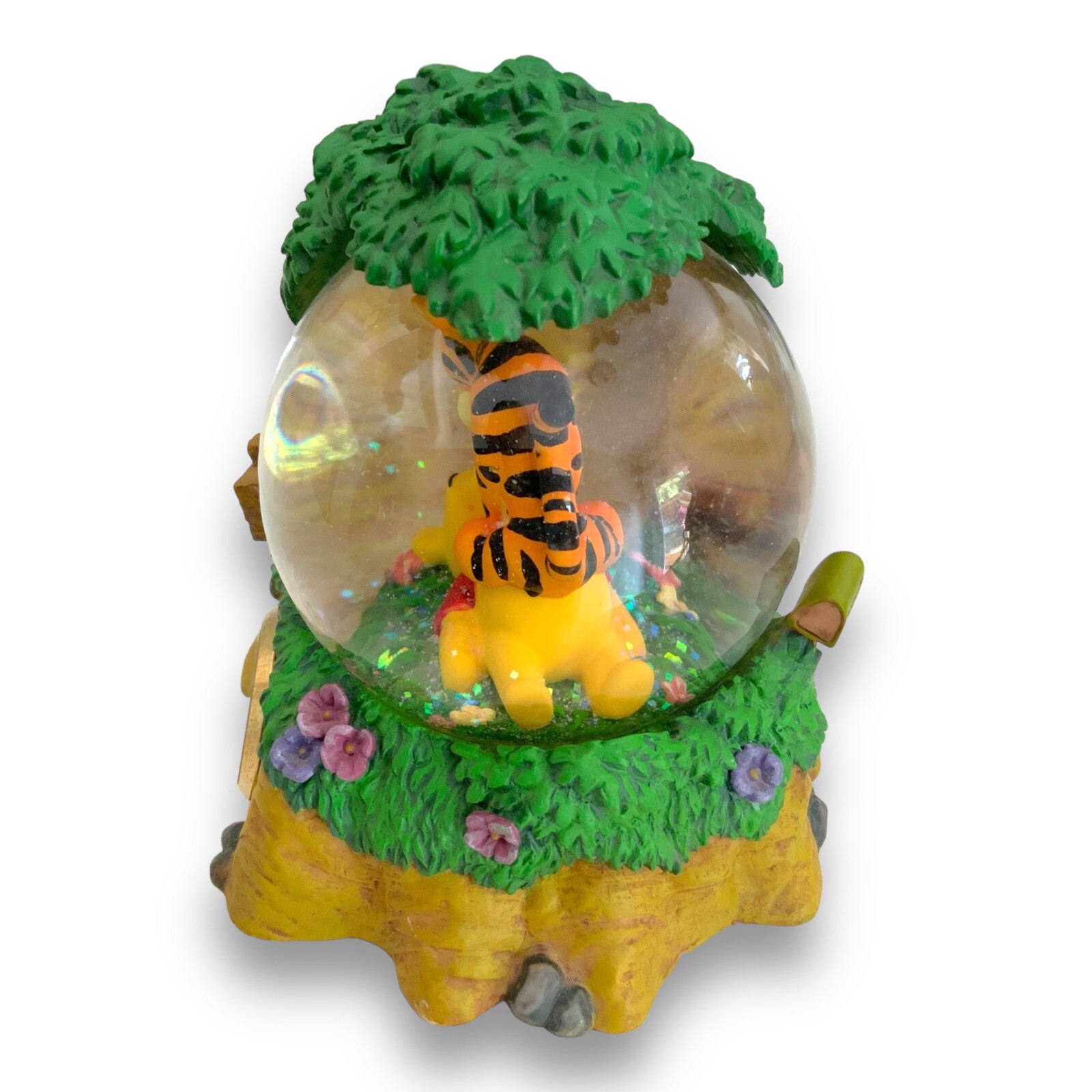 disney-s-pooh-tigger-snow-globe-clock-pouncing-rumbly-tumbly-friends