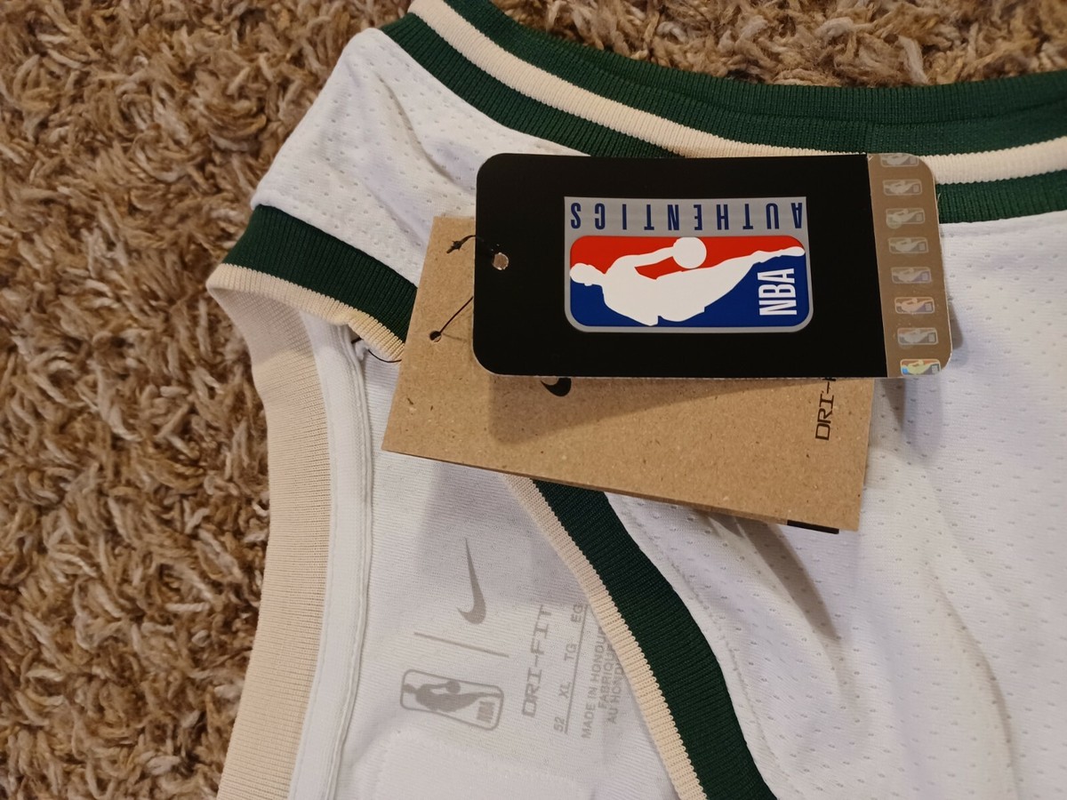 Nike Milwaukee Bucks Giannis Antetokounmpo #34 Jersey Size M for