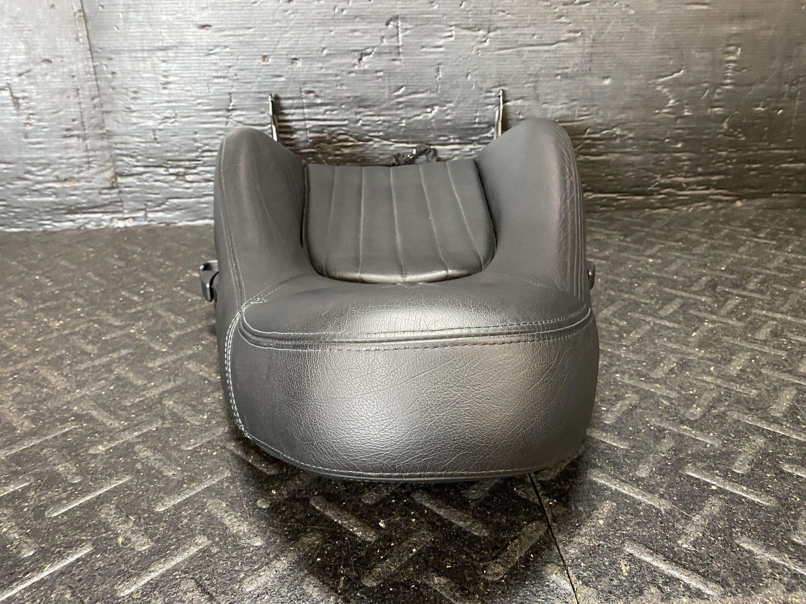 2004 MASERATI COUPE GT FRONT DRIVER LEFT LH SEAT UPPER BACK BLACK LEATHER