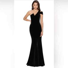 Betsy  Adam Black One-Shoulder Velvet Mermaid Gown Size 6 249