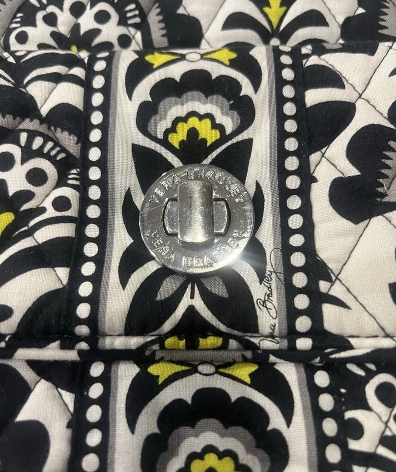 Vera Bradley Shoulder Double Strap Fanfare Pleated Tote/Bag/Purse - Image 3 of 4