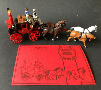  Matchbox 1:43 Passengers Coach & Horses (CW726-17F1/3)