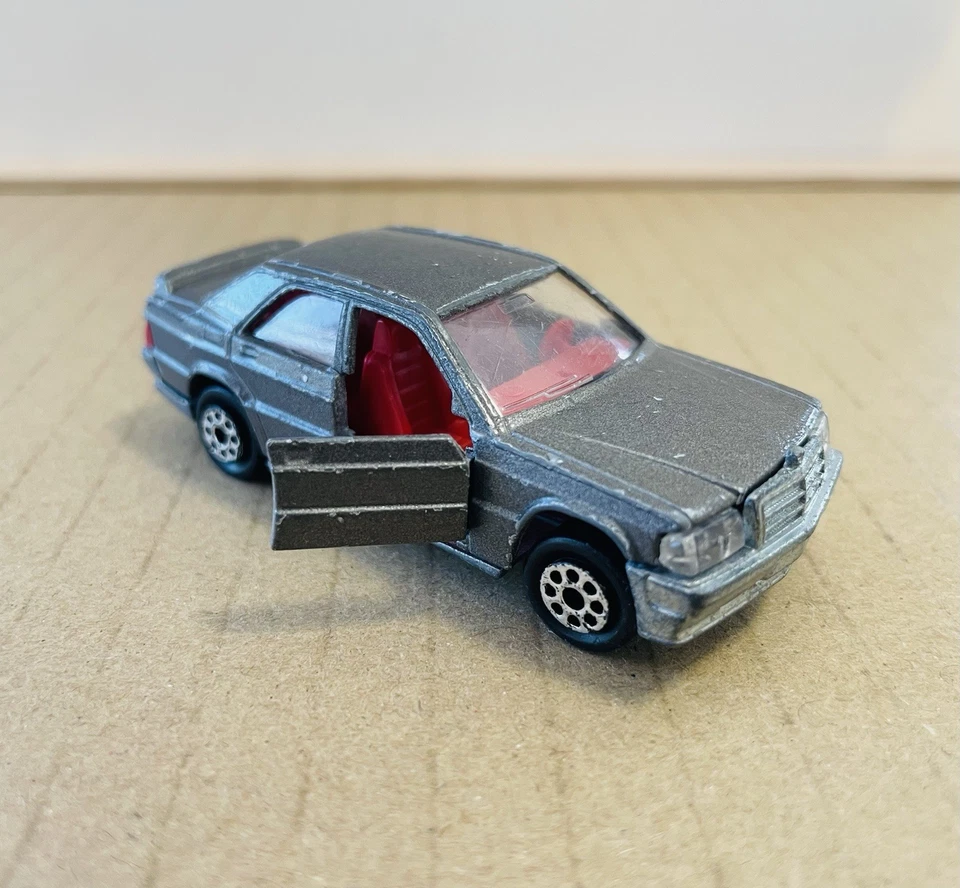 Majorette Mercedes 190E 2.3-16 Grey No.231 - Image 2 of 4