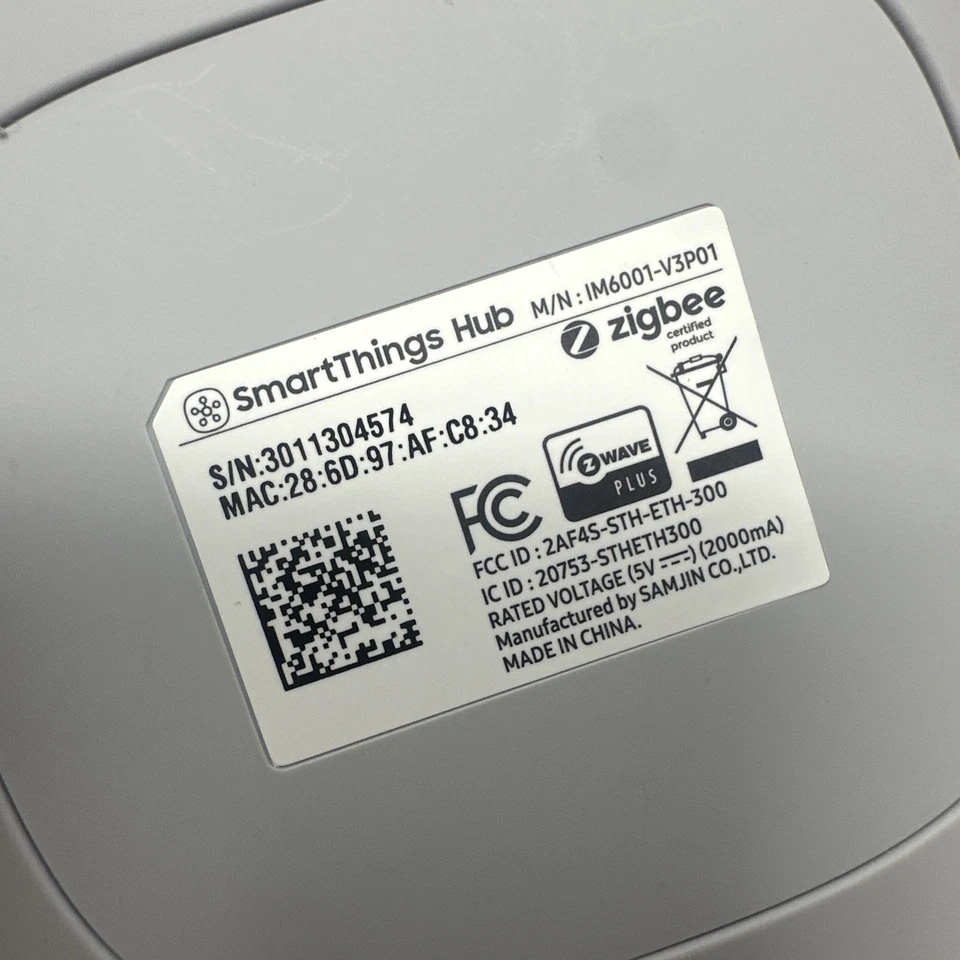 Samsung SmartThings Hub V3 - Model IM6001-V3P01 BEING SOLD FOR PARTS OR REPAIR - Image 4 of 4
