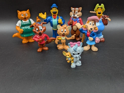 VTG Paw Island Pals Collectibles Action Figures 1999 Lot of 8 Plastic PVC