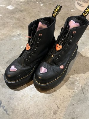 Dr. Martens Sinclair Heart Platform Boots Women's Size 8
