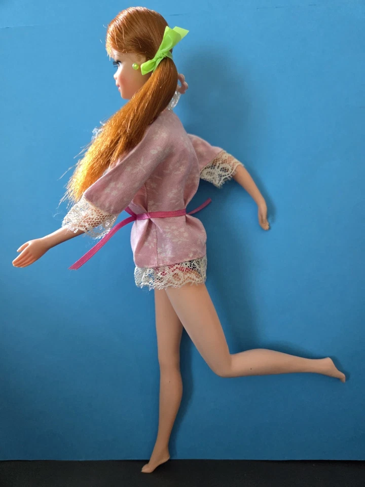 Muñeca Barbie -Titian Talking Stacey #1125 original vintage años 60 funcionando Fondos SS Foto 3 de 4