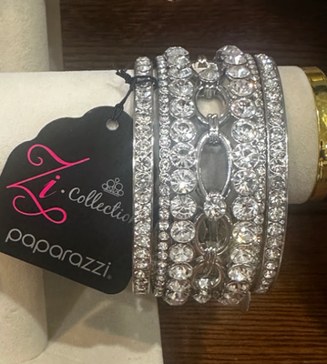Paparazzi SILVER Zi Bracelet “One Chance To Shine”Bangles 🦄 HTF