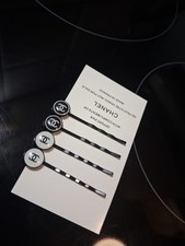 CHANEL BEAUTE VIP GWP Gift Chanel Black White...