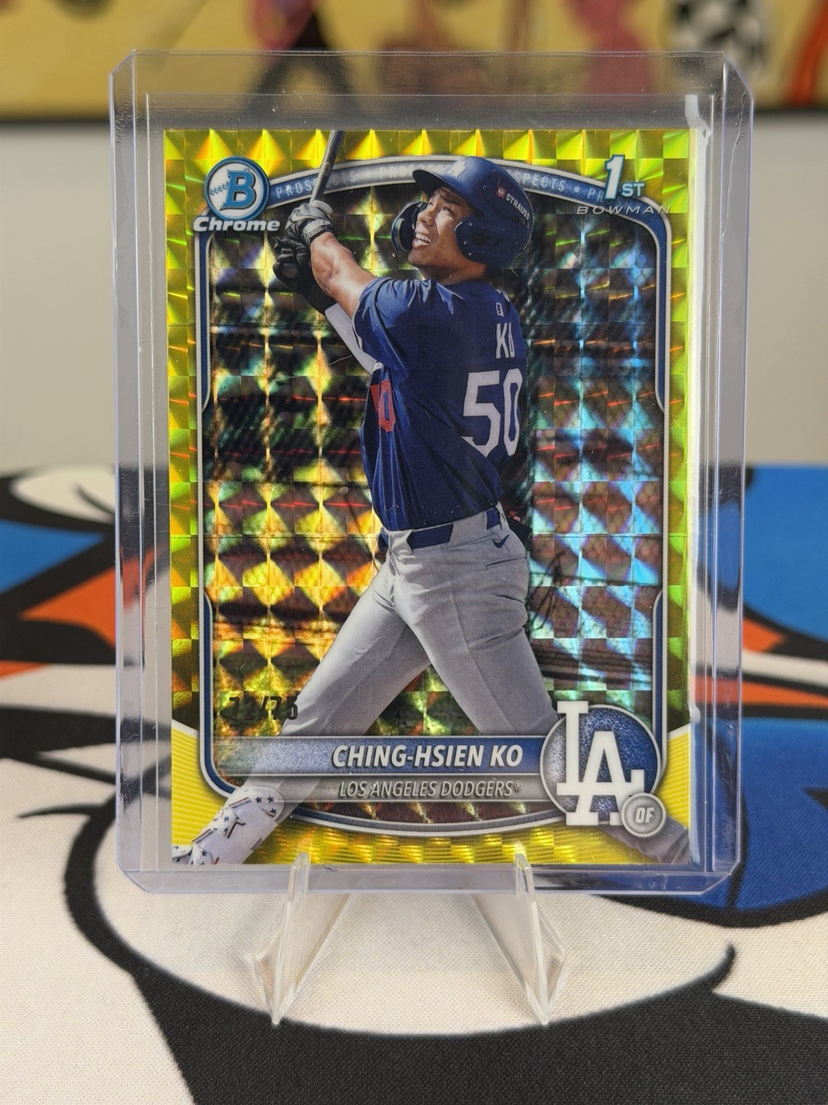 Ching-Hsien Ko 2025 Bowman Chrome /75 Yellow Geometric Refractor 1st Bowman