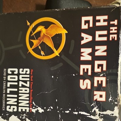 The Hunger Games by Suzanne Collins Audiobook Audio CD Narrated by Carolyn McCo 