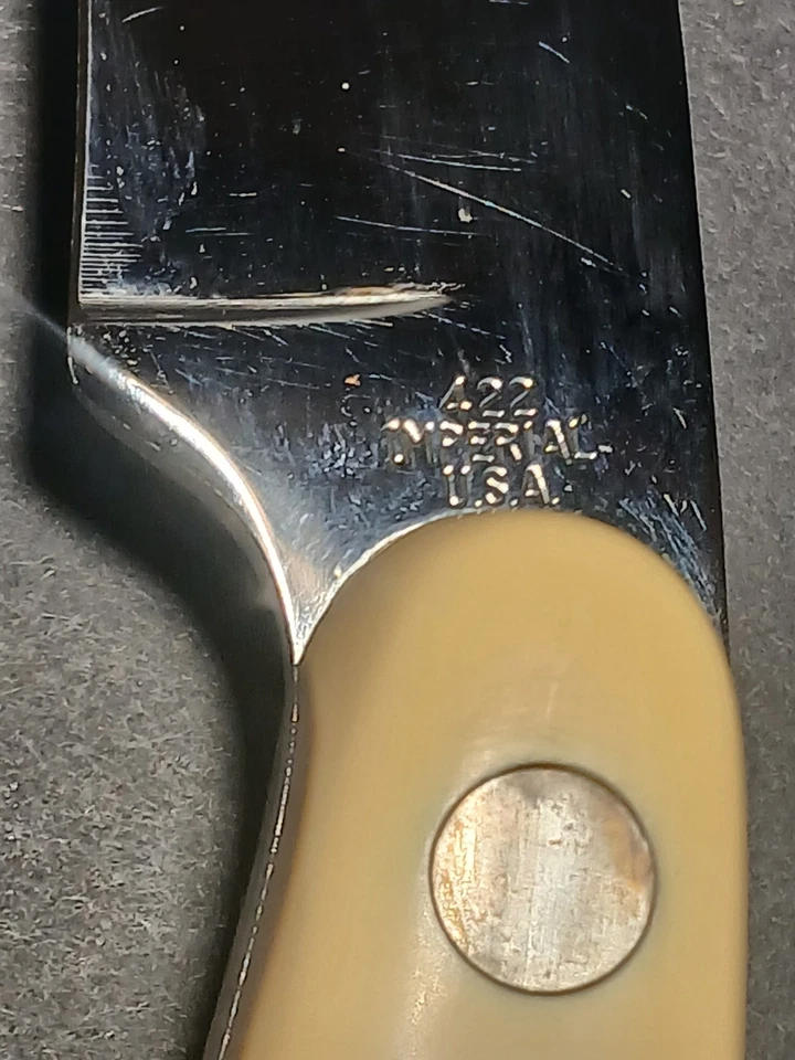 Cuchillo de hoja fija con tapa Imperial Frontier 422 U.S.A. de colección con funda de cuero Foto 4 de 4
