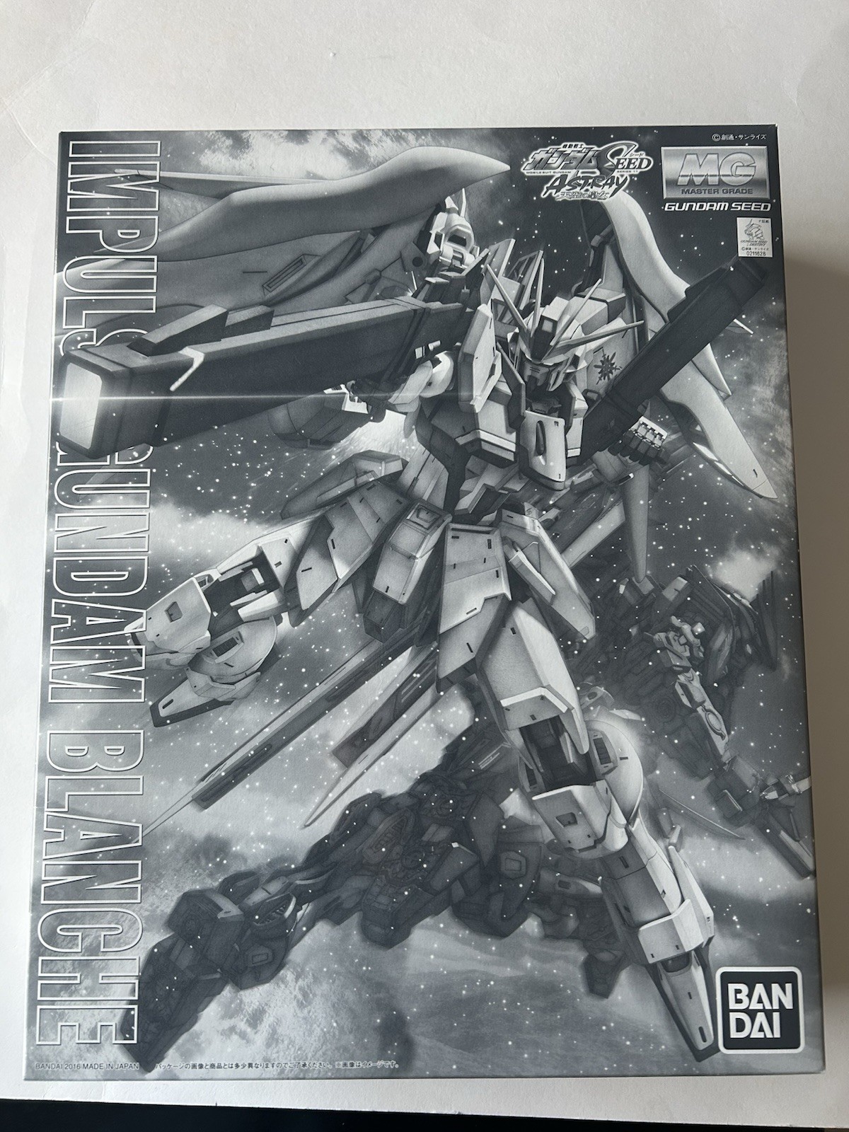 PBandai MG 1/100 Impulse Gundam Blanche Gundam Seed Astray M