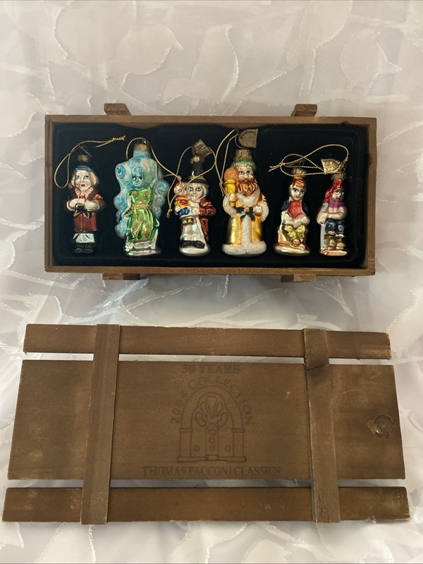 THOMAS PACCONI CLASSICS “A CHRISTMAS CAROL” 2004 SET OF 6 GLASS ORNAMENTS IN BOX
