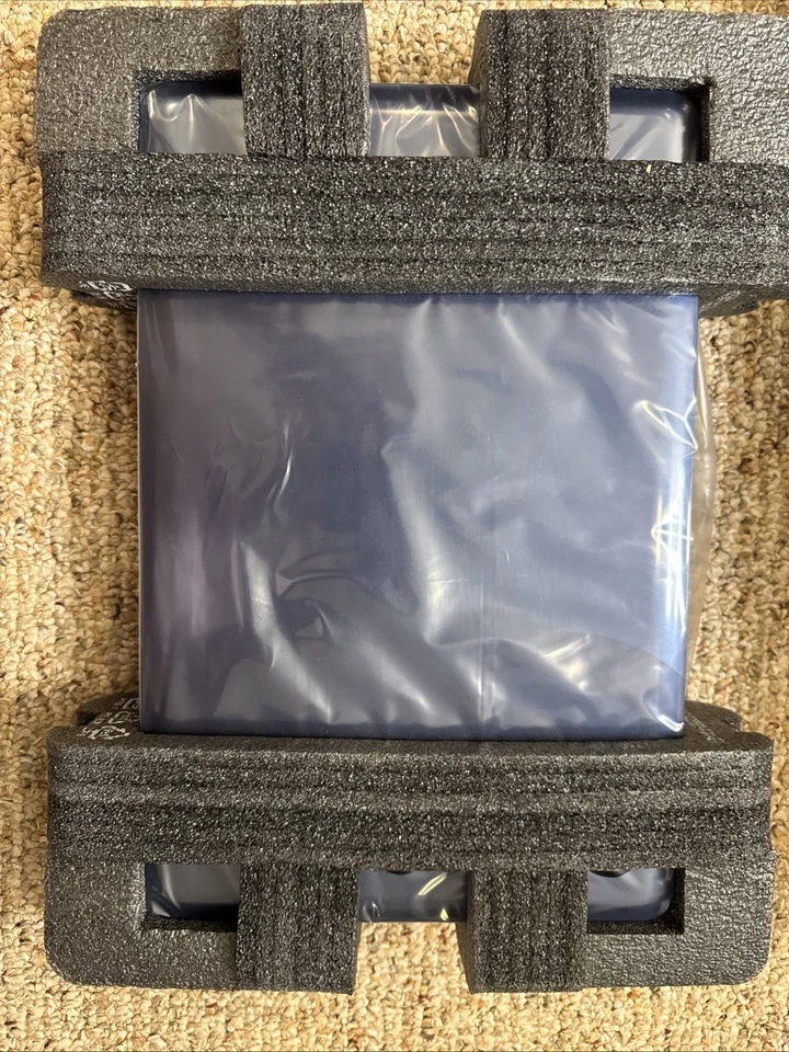 *NEW* hp 2000-2b19WM 15.6" Laptop AMD E-300 1.3 GHz 2GB Memory 320GB Drive Win 8 - Image 4 of 4