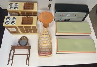 Huge Lot! Disney Hannah Montana Malibu Beach House Furniture Accessories! LOOK!