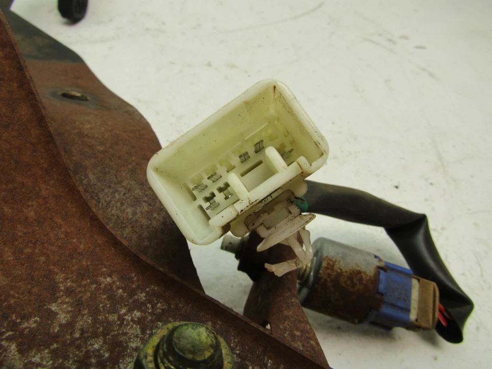 Pedal de freno RAV4 2003 TOYOTA Soporte de montaje en piso Luz trasera Interruptor Pastilla OEM Foto 4 de 4