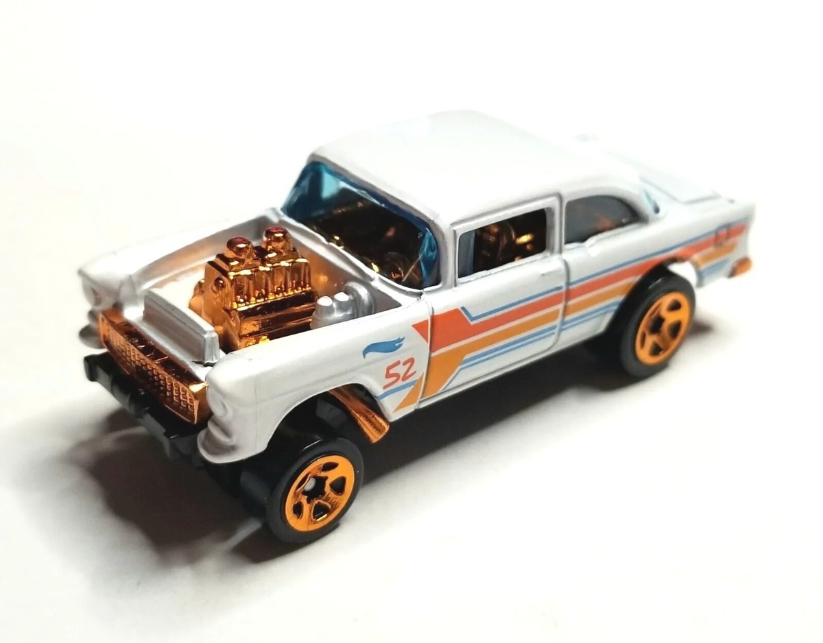 Hot Wheels 55 Chevy & Drag Races セット Hot Wheels 55 Chevy Bel Air Gasser 52 White Gold Chrome 1955