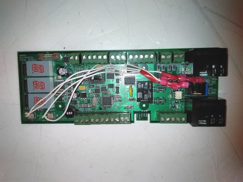 Defective Parker 1200504 Chiller Module Refrigeration Control System Board AS-IS