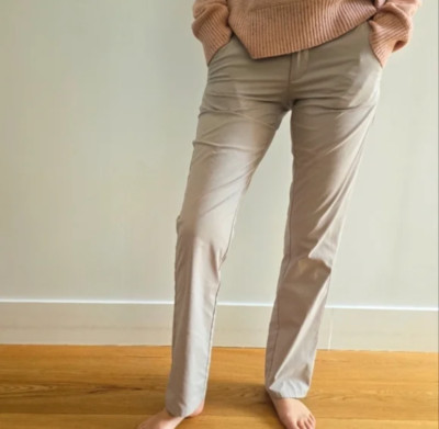 PEAK PERFORMANCE Womens Trousers Beige Golf Chino Pants 3XDry Stretch SIZE 27