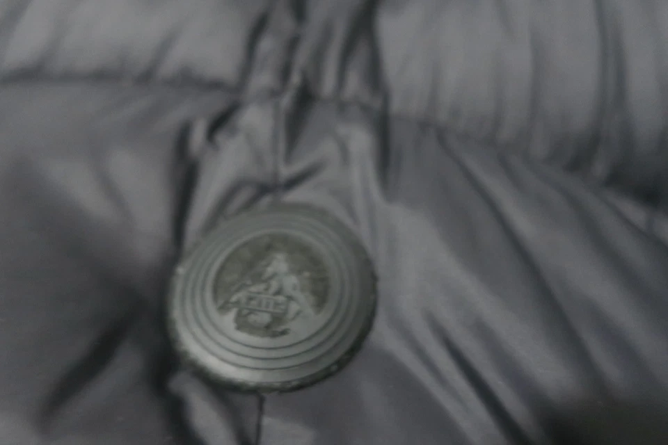 Kith Men's Black Puffer Jacket coat Size L - Image 3 of 4