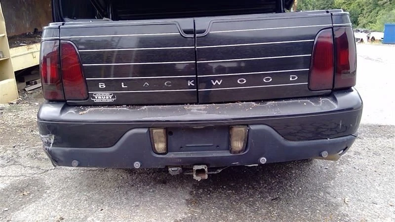 (NO SHIPPING) Pickup Box Fits 02-03 BLACKWOOD 307677 - Image 4 of 4