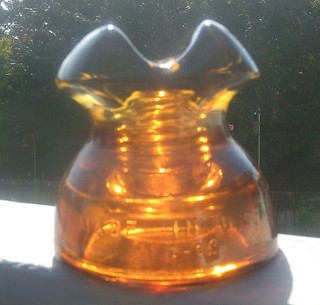 STUNNING COLOR IN ORANGE FLASH AMBER GLASS INSULATOR EX.COND.HEMI 62