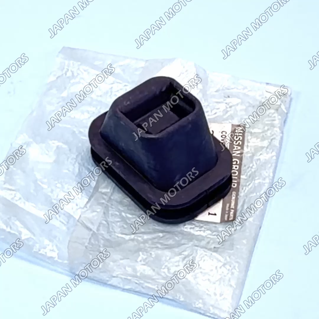 ブッチ OEM Nissan Pathfinder Xterra Clutch Release Fork Dust Cover Boot