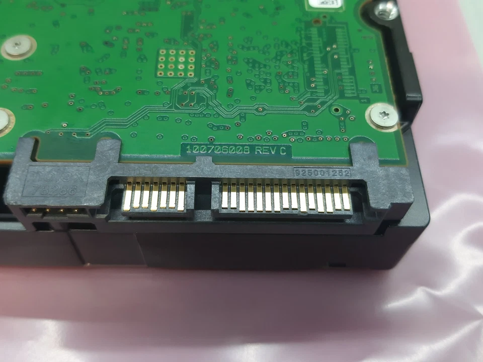 HP 4TB 3.5" SATA 3Gbps 7.2K RPM HDD Hard Drive HP: MB4000GCWDC ST4000NM0033 - Image 3 of 4