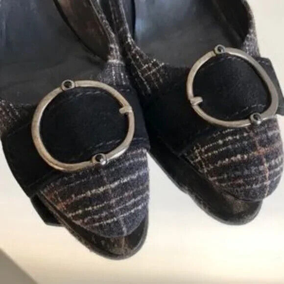 Stuart Weitzman Classic Gray Plaid Tweed Heels Si… - image 6