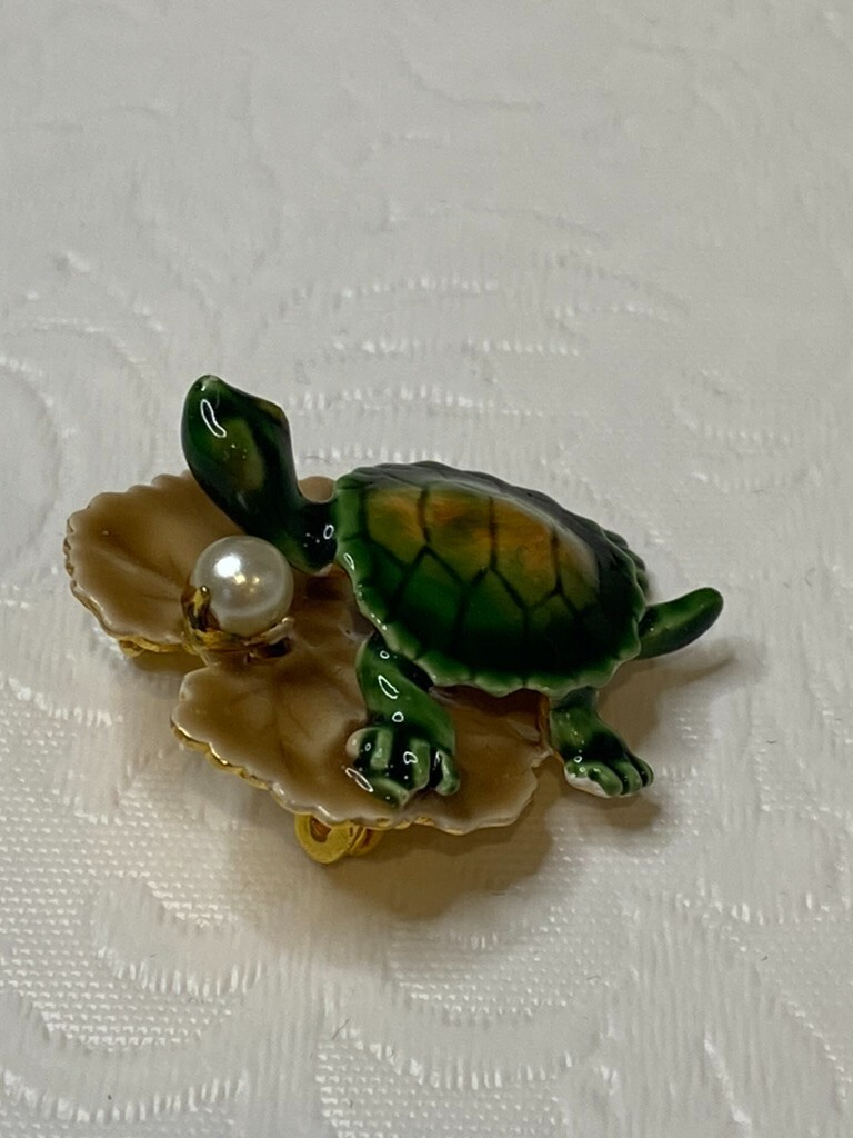 ORIGINAL BY ROBERT Turtle On Leaf Signed Pin Vint… - image 13