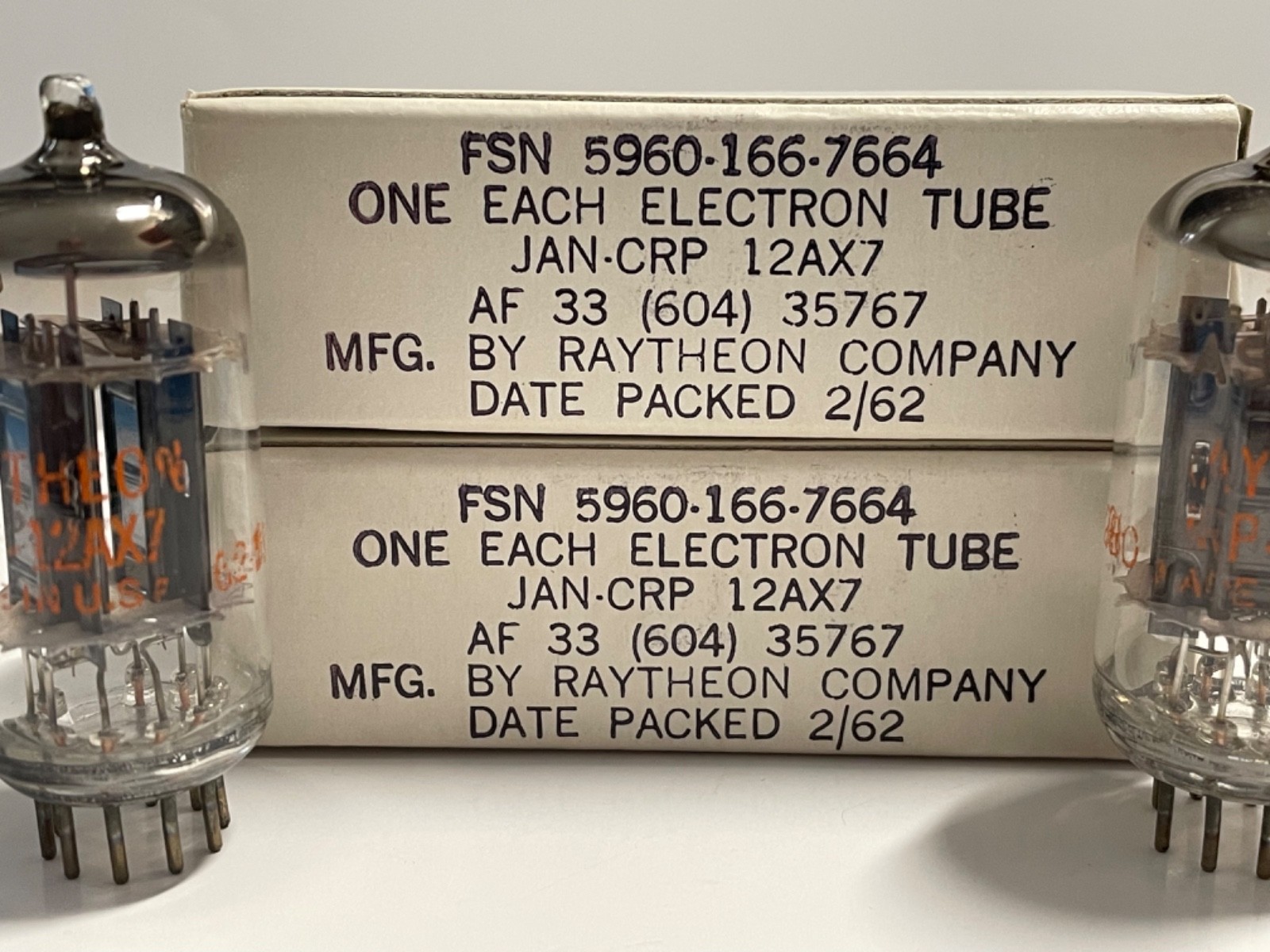 Double triode 12AX7 ECC83 JAN Raytheon 1962 NOS NIB préampli guitare