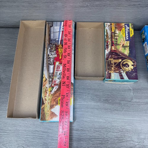 HO EMPTY Train Boxes Lot of 13 Trains 13 Athearn Life-Like Model Power AHM EMPTY - Picture 8 of 13