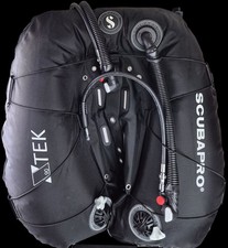 Scubapro X-Tek HS Wing Twin 40 kg Jacket-System Blase