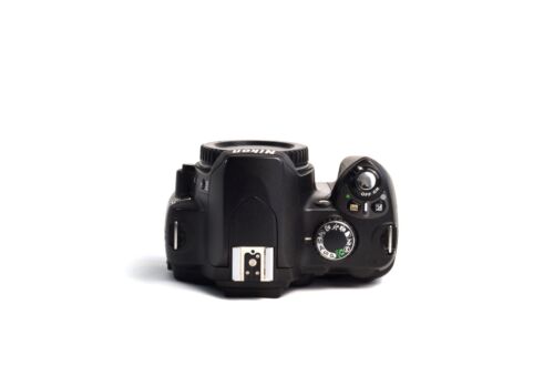 Nikon D40 DSLR Gehäuse Body Digital Spiegelreflexkamera - Bild 6 von 8