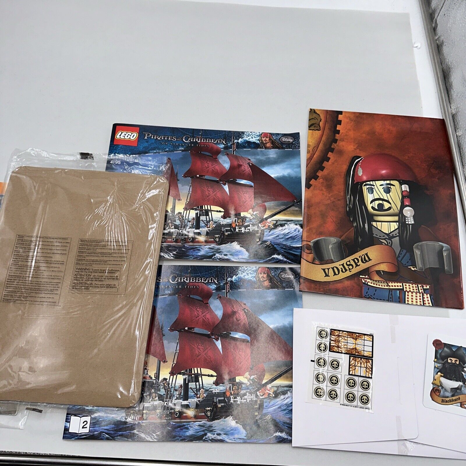 LEGO Pirates of the Caribbean Queen Anne's Revenge 4195 Instruction Manuals