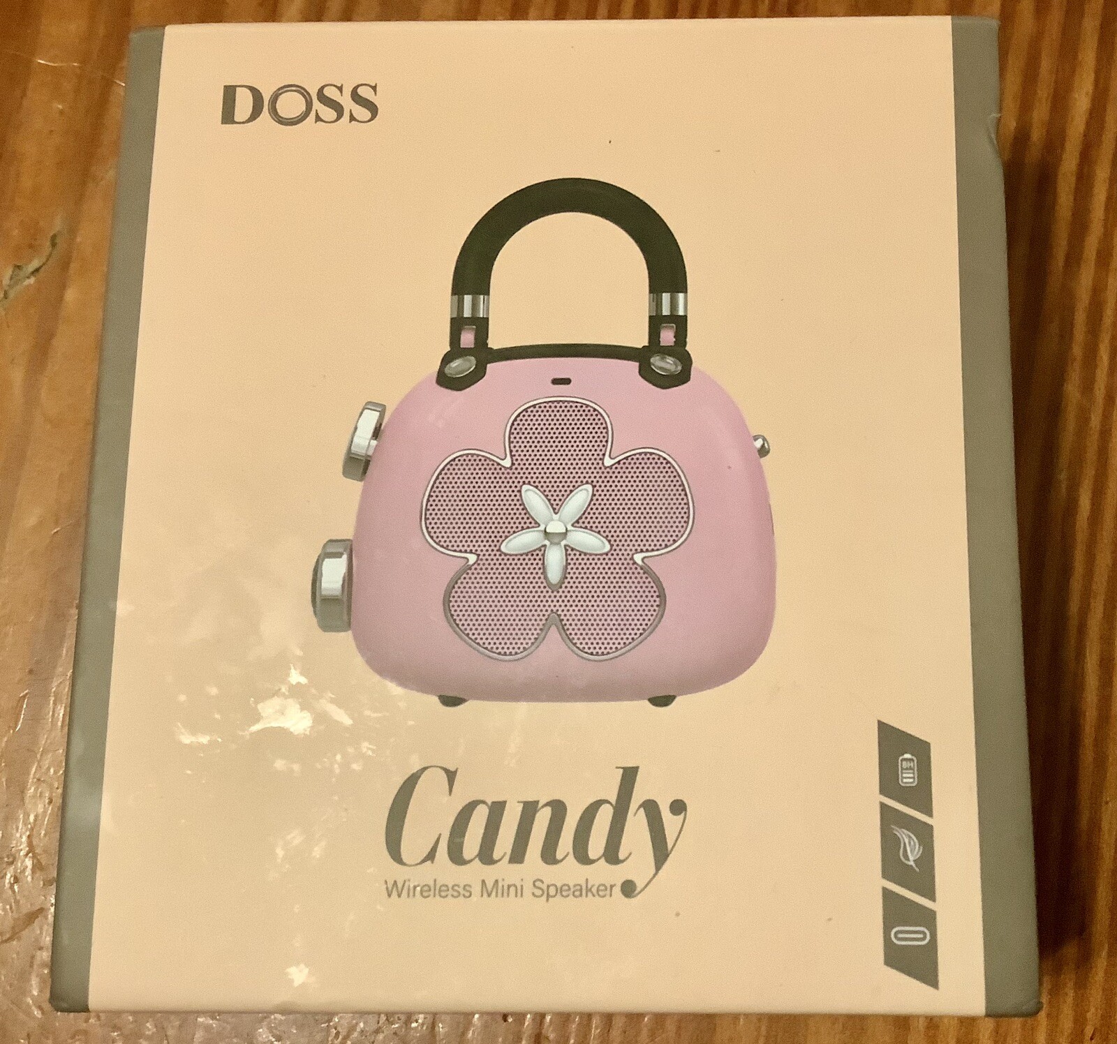 DOSS Cute Bluetooth Speaker, Candy Mini Cassa Bluetooth portatile DOSS Cute Bluetooth Speaker, Candy Mini Cassa Bluetooth portatile