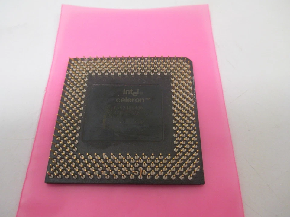 Intel Celeron FV524RX400 SL3A2 CPU *some bent pins* - Image 3 of 4