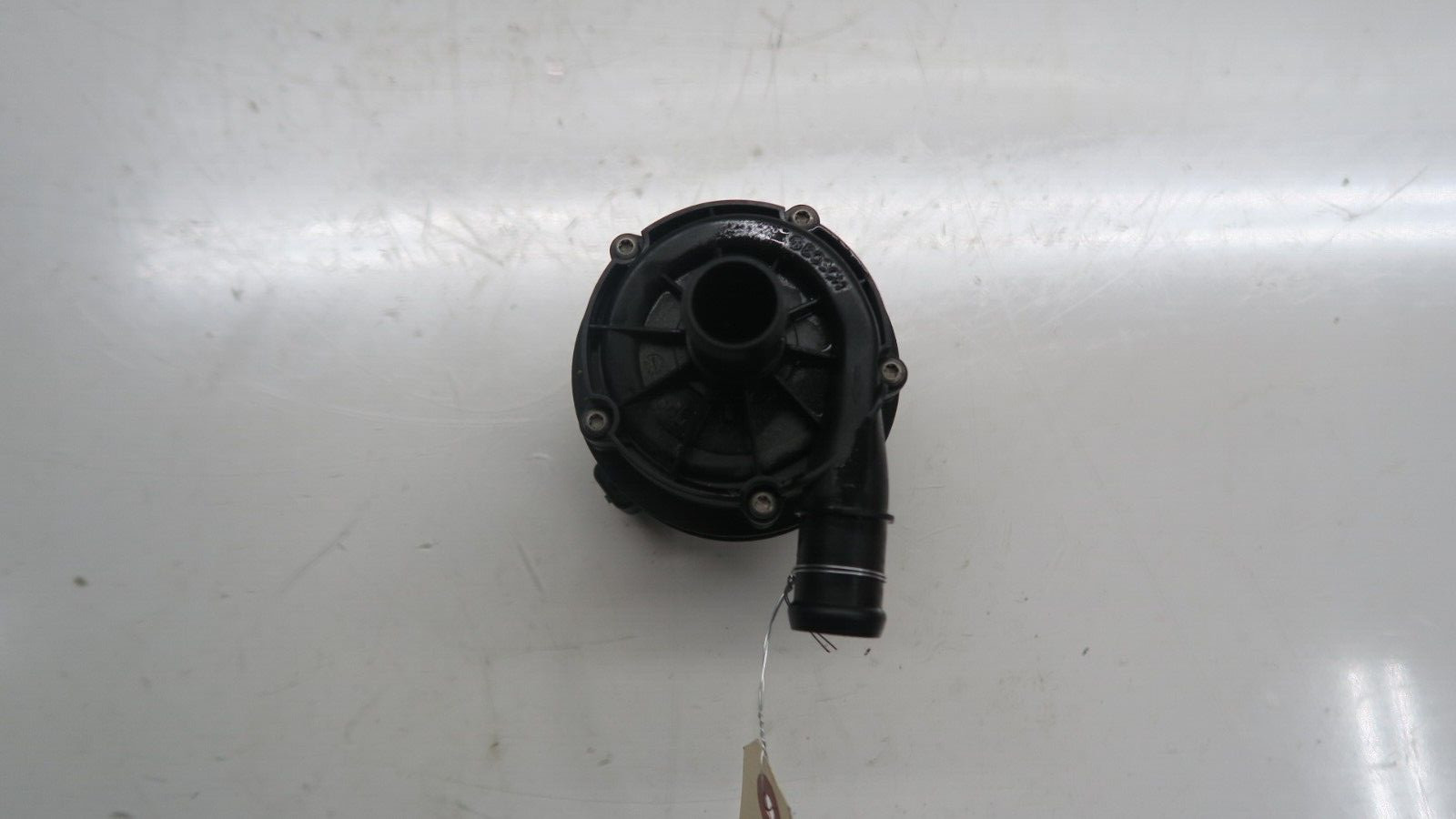 Maserati Ghibli 2014-2019 Right Water pump with housing