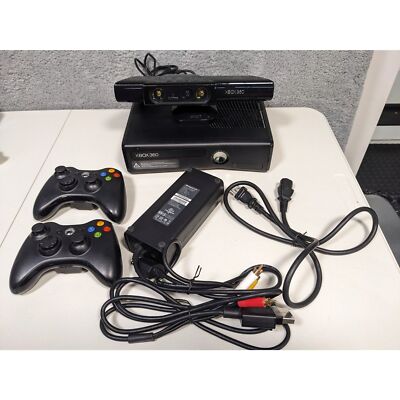 LOT Microsoft XBOX 360 Console, 2 Controllers, Kinect, Power Supply, 24 Games