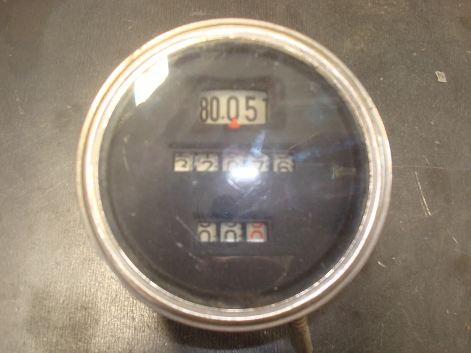 1930's Chevrolet Rat Rod Speedometer 80mph AC Spark Plug Flint Mich Buick 1930 - Image 3 of 4