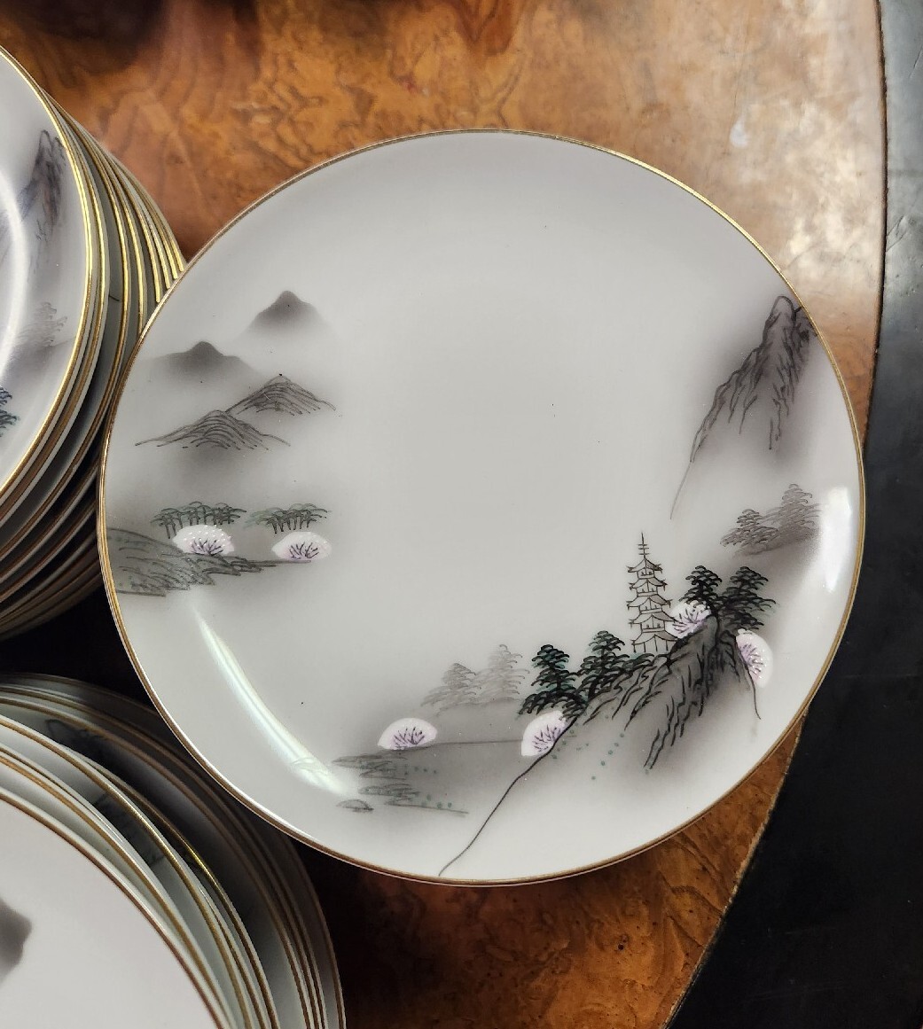 96pc Kutani Ohno China Set Hand Painted Japanese Landscape Dinner