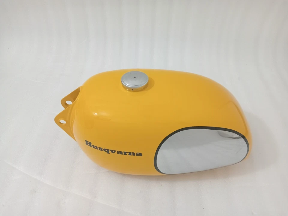 Husqvarna CR450 Desert Master 1973 acero cromo y pintura amarilla tanque de gasolina + tapa Foto 3 de 4