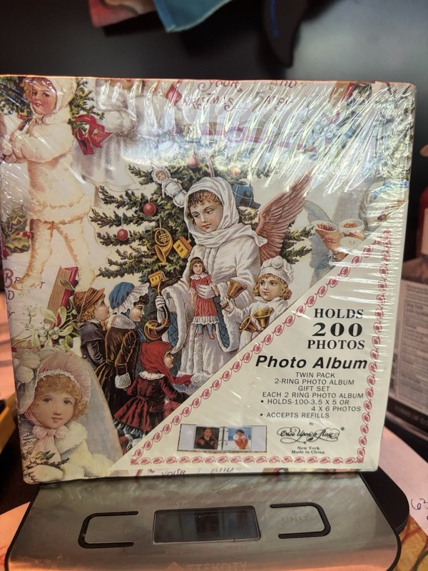 NIP 2-pk Christmas Photo Albums Holds 200 Photos