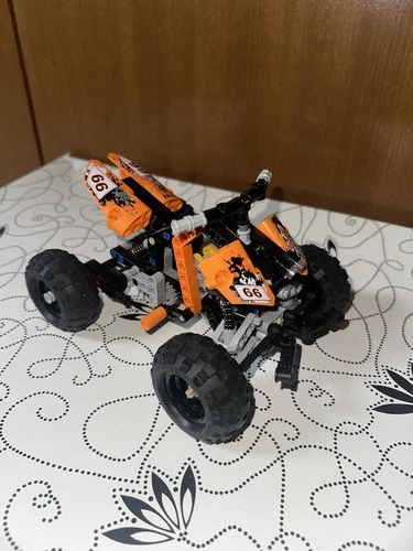 LEGO Technic 9392 - Off-Road Quad Bike
