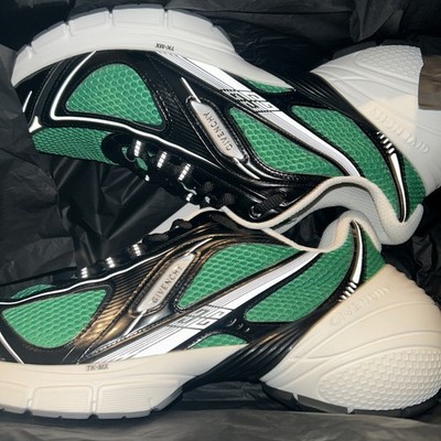 Givenchy TK-MX Runner SIZE 44 EU US MENS 11