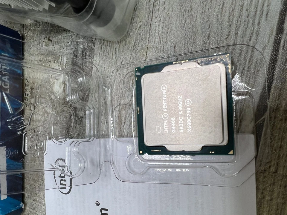 Intel Pentium G4400 Skylake Dual-core LGA1151 con enfriador | ¡Envío rápido, vendedor de EE. UU.! Foto 4 de 4
