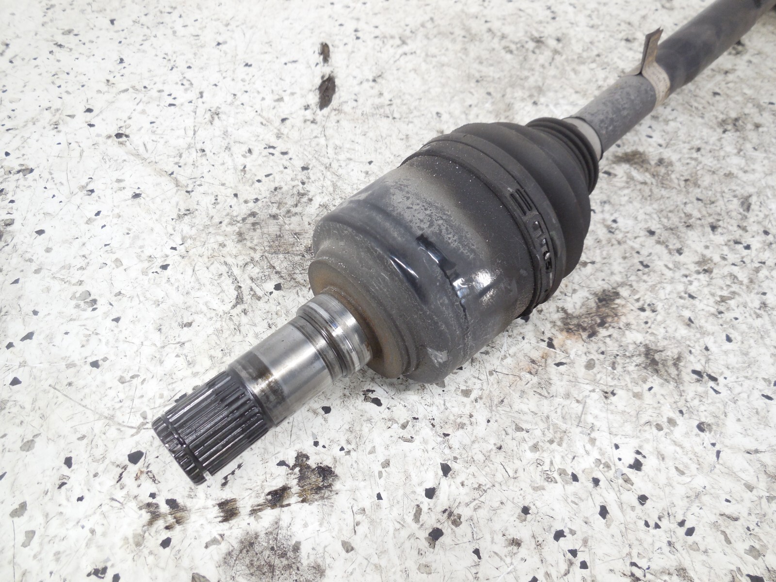 2014 2016 2017 Maserati Quattroporte S Rear Axle Shaft Driver Left LH OEM RWD
